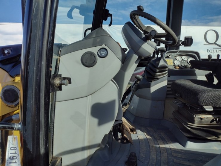 caterpillar-420e-image-17