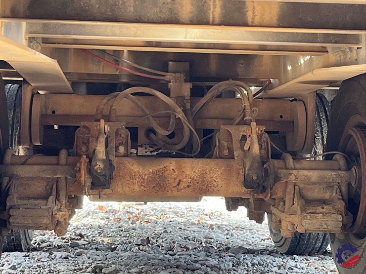 t/a-21’-x-8’-tilt-equipment-trailer-image-28