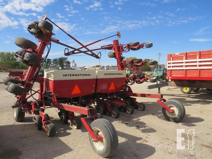 international-800-cyclo-air-image-4