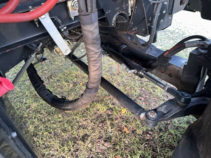 2018-case-ih-8240-image-64