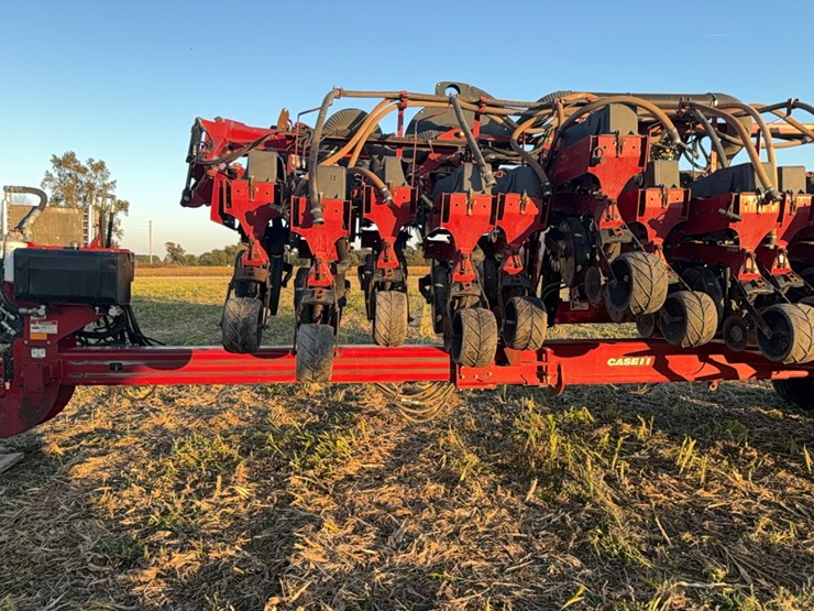 case-ih-1240-image-148