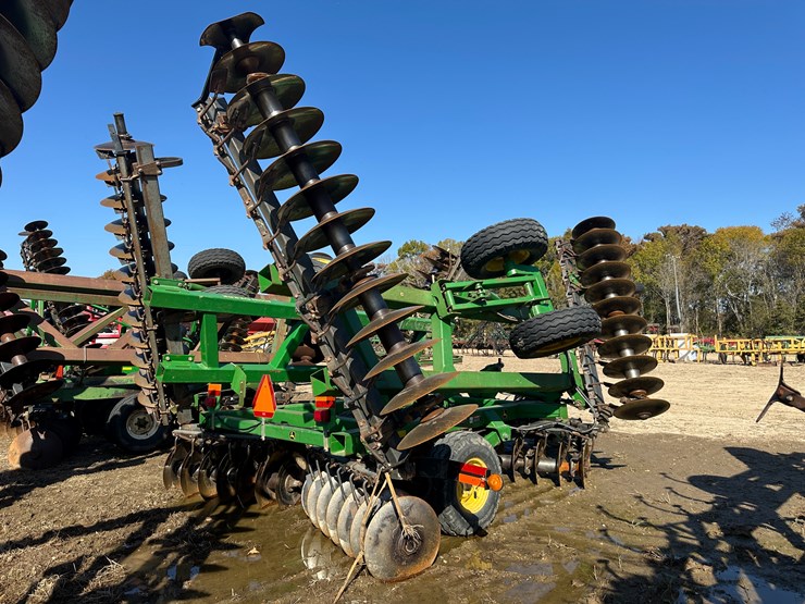 john-deere-26-image-3