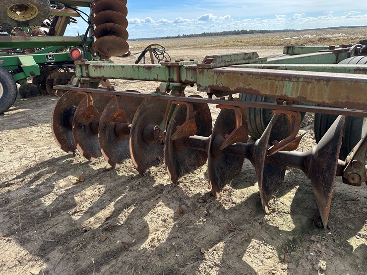 john-deere-635-image-17