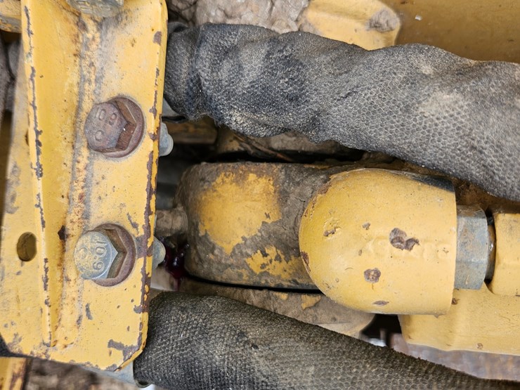 2002-caterpillar-d5g-xl-image-88