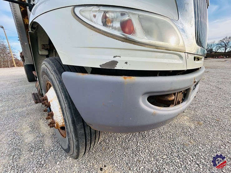 2013-international-durastar-4400-image-15