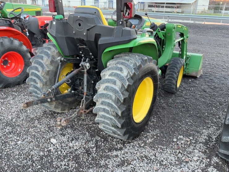 john-deere-3025e-image-8