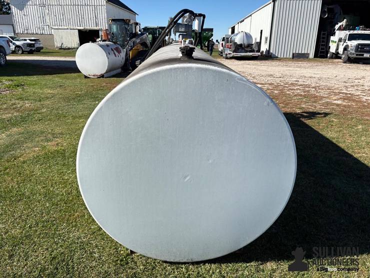 1,000-gal-fuel-tank-w/electric-pump-image-6