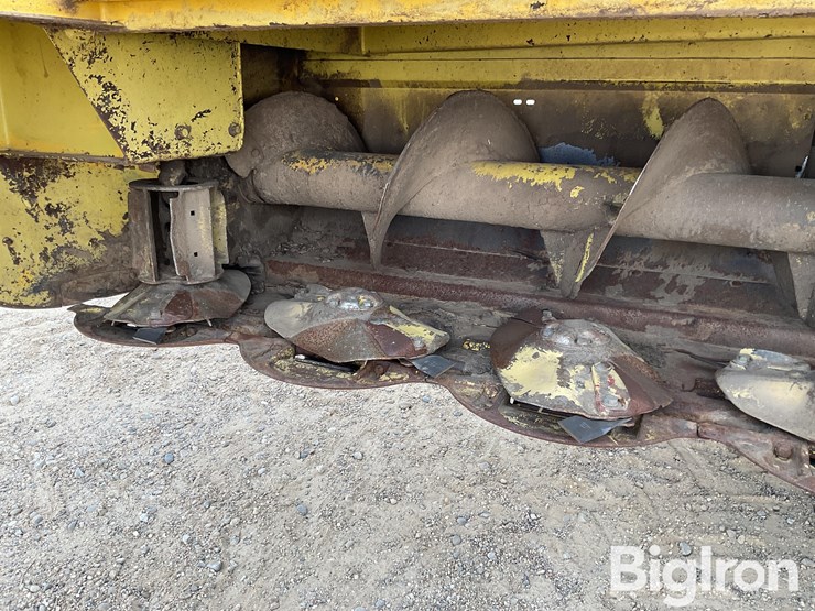 2013-new-holland-h8080-image-12