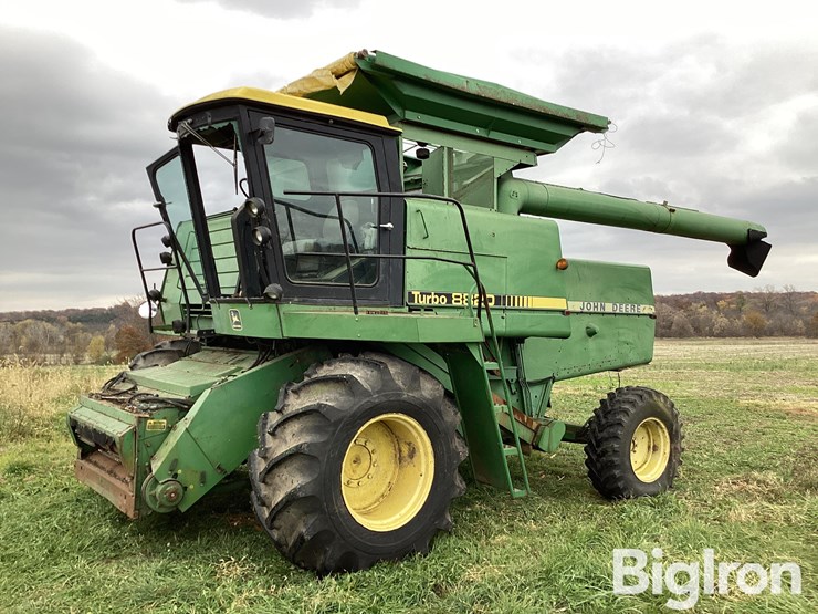 1983-john-deere-8820-image-1