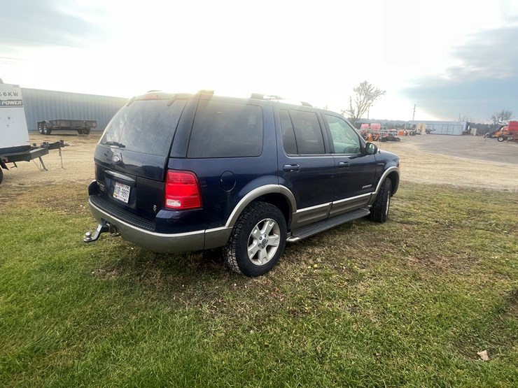 2004-ford-explorer-image-5