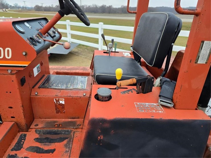 ditch-witch-3700-image-20