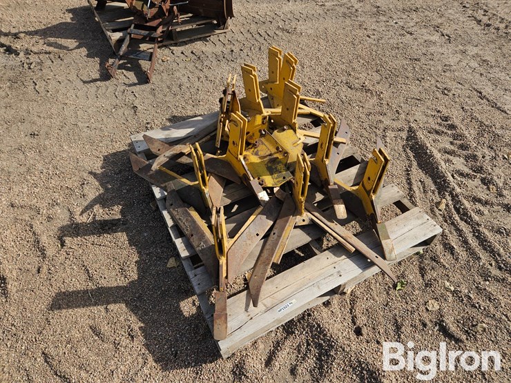 buffalo-cultivator-sweeps-image-8