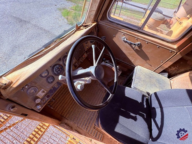 1990-caterpillar-769c-image-78