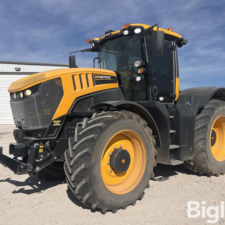 2021 JCB FASTRAC 8330