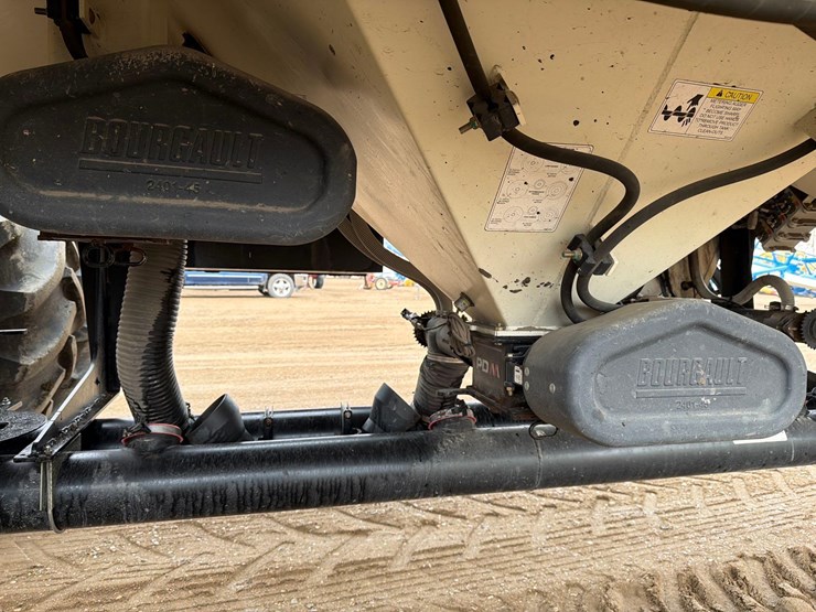 2016-bourgault-3320-66-image-78