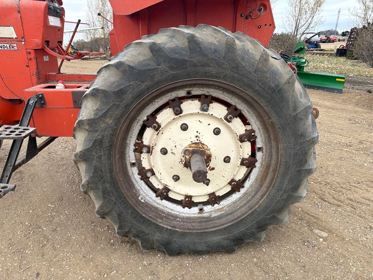 allis-chalmers-190-landhandler-tractor-image-14