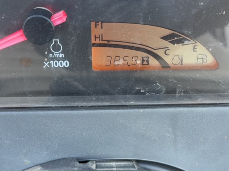 mahindra-1640-image-16