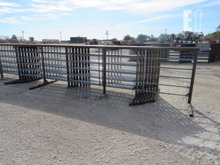 free-standing-gates-24'-hd-65-image-3