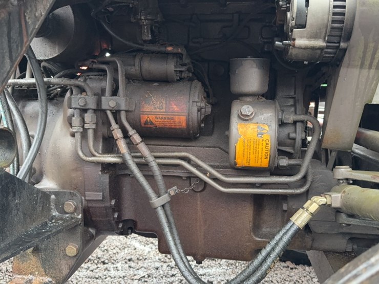 massey-ferguson-245-image-7