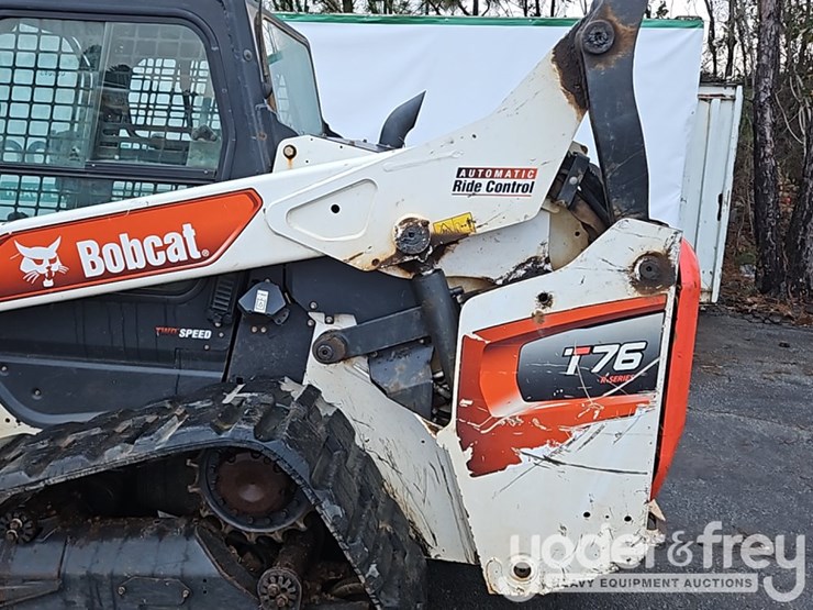 2020-bobcat-t76-image-17