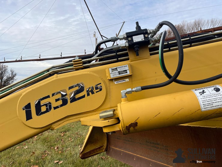 2017-landoll-1632rs-rear-steer-pull-type-grader-image-17