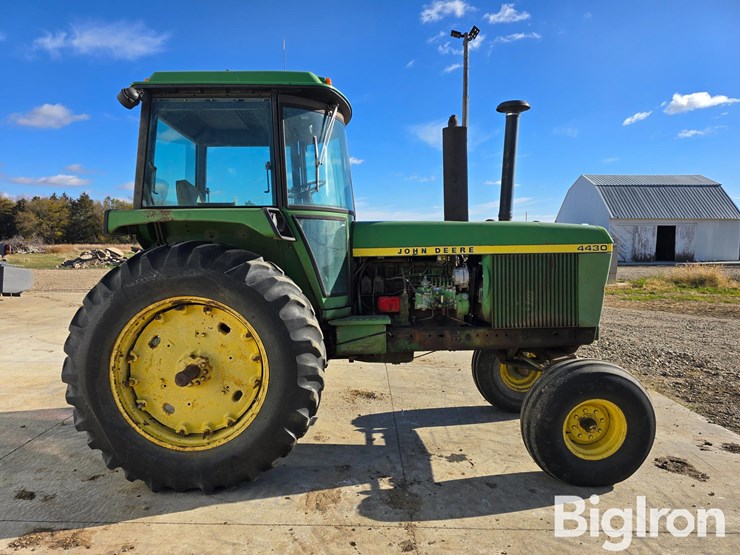 1977-john-deere-4430-image-4