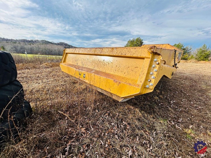 caterpillar-745-image-5