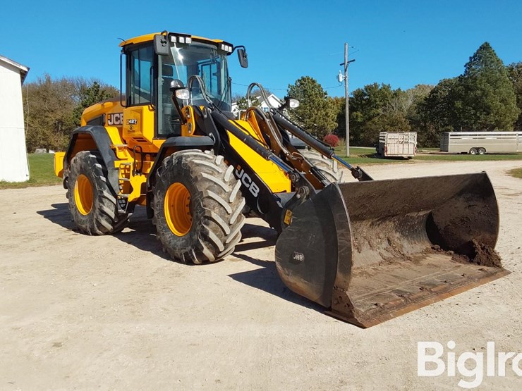 2017-jcb-427-image-3