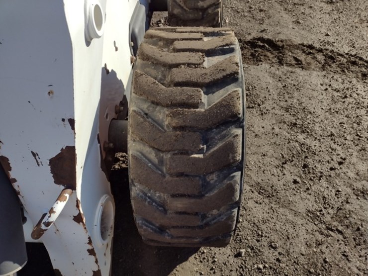 bobcat-s220-image-18