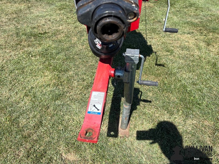 westfield-mk80-61-8"x61'-swing-away-auger-image-11