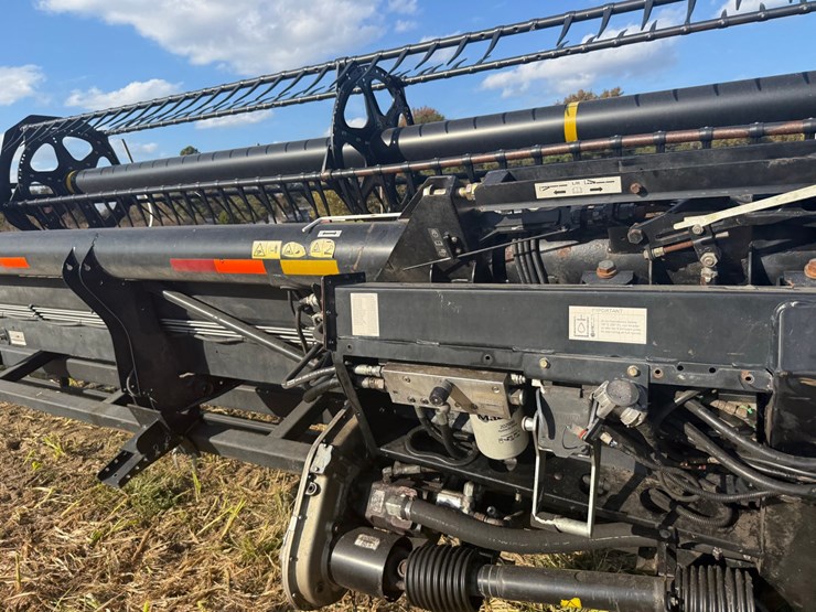 2014-macdon-40-foot-flex-draper-head----header-cart-not-included-image-11