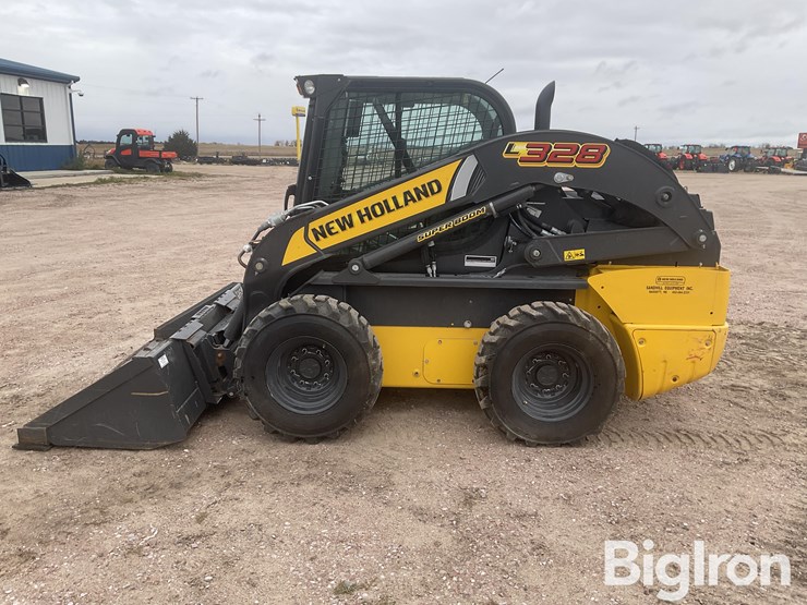 2023-new-holland-l328-image-8