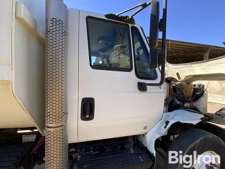 2019-international-7400-image-20