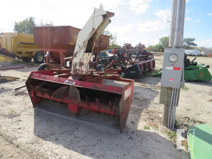 8'-lundell-snowblower-image-4