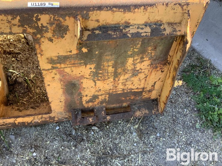 universal-skid-steer-to-mini-excavator-mount-adapter-image-11