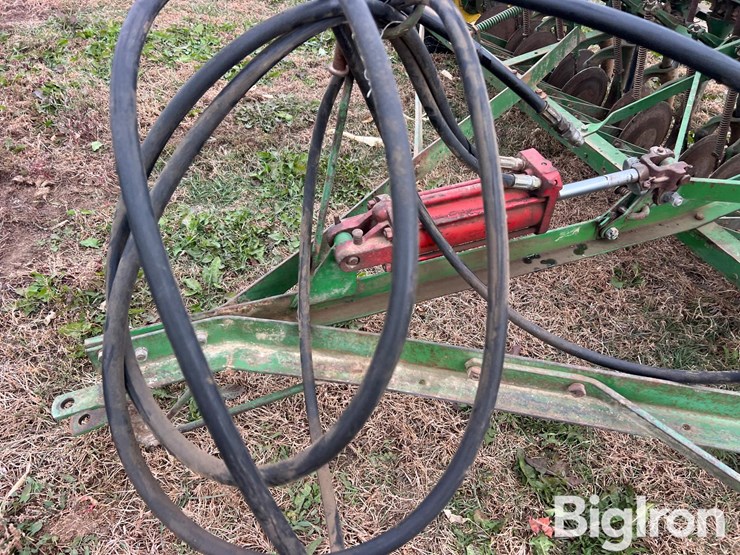 john-deere-b-image-9