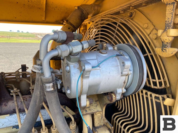 caterpillar-d5b-image-41