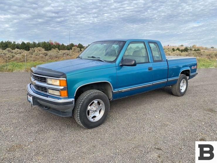 1997-chevrolet-gmt400-image-2