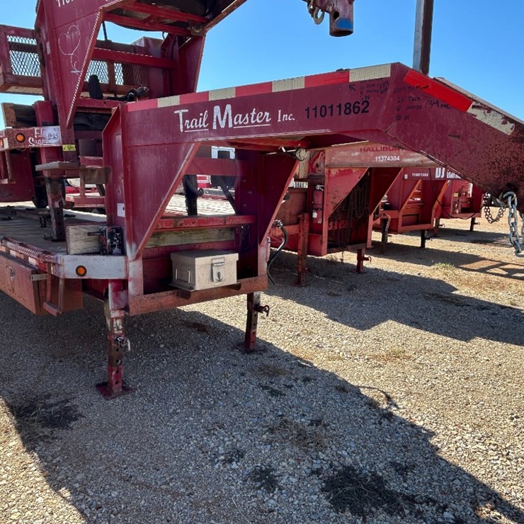 (x) (8-30) 2007 TRAIL MASTER 34'L T/A Gooseneck T...