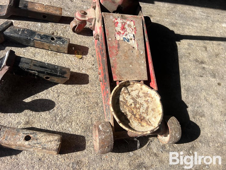 hitches,-chain-&-jacks-image-11