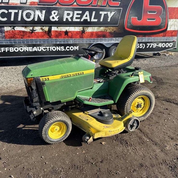JOHN DEERE 445