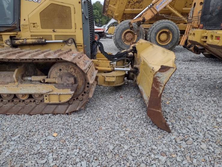 2009-deere-650j-lgp-image-31