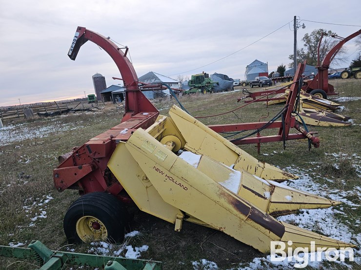 new-holland-890-image-4