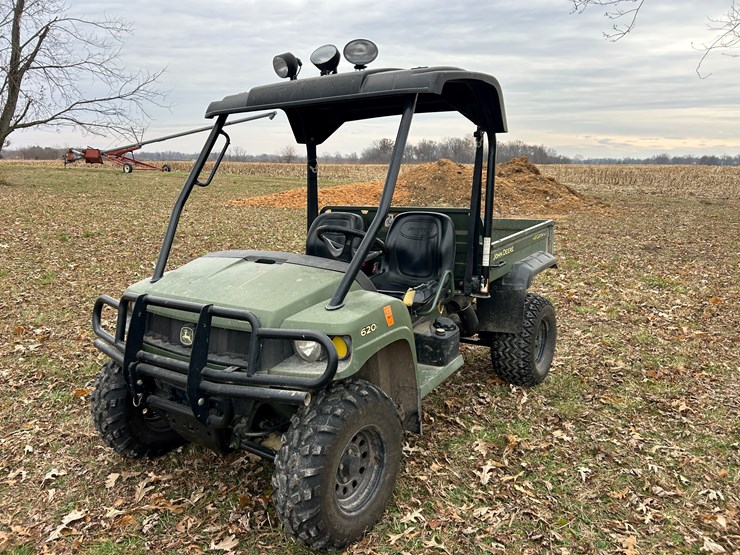 john-deere-gator-image-10