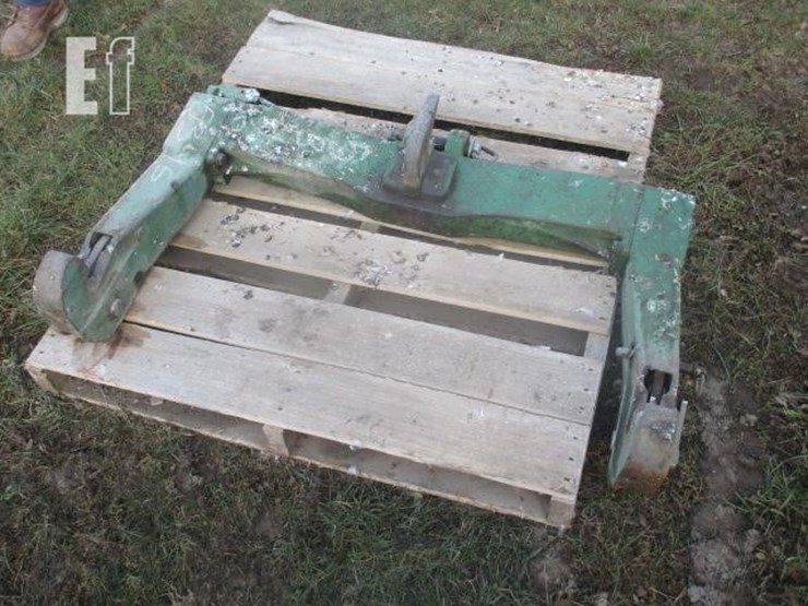 jd-cat-3-quick-hitch-jd-cat-3-quick-hitch-image-2