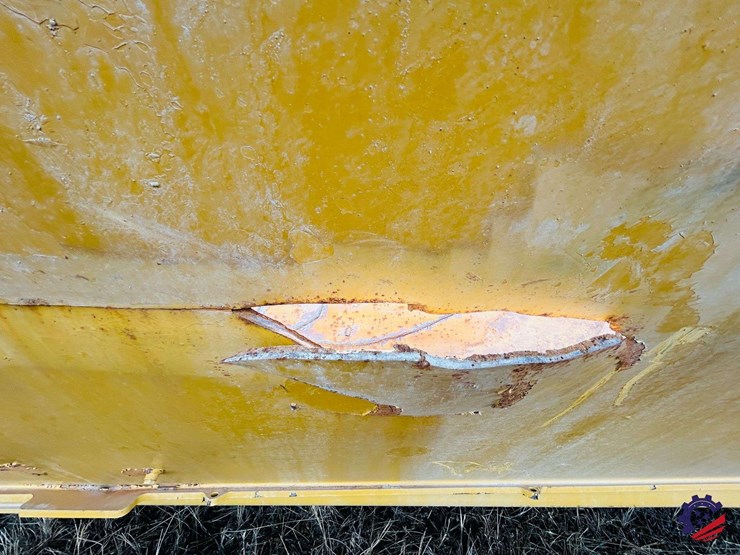 caterpillar-745-image-25