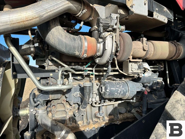 2014-case-ih-370-image-15