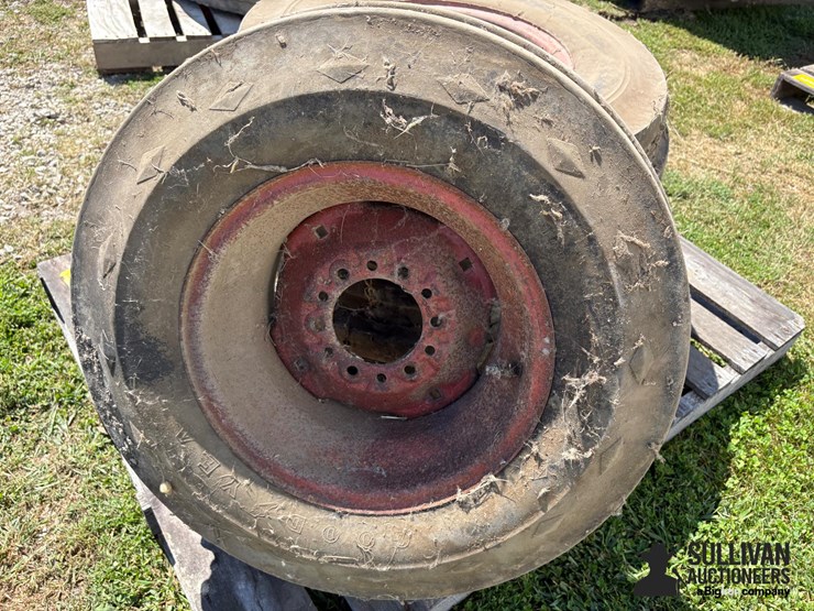 9.5l-15-tires-on-6x6-bolt-rims-image-8