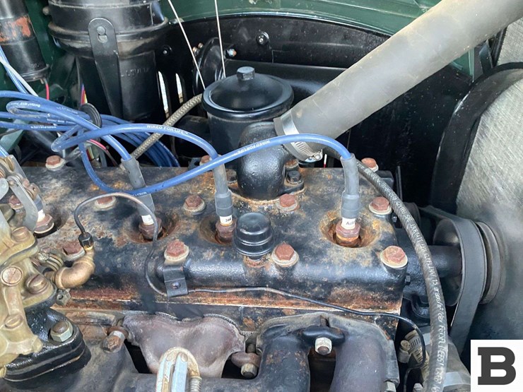 1940-international-d5-30-flatbed-truck-image-27