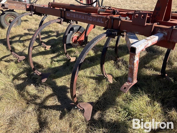 international-5500-image-19